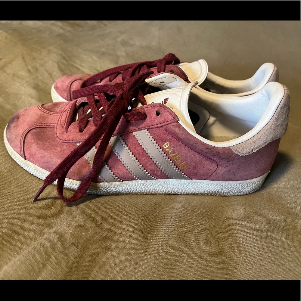 Adidas Gazelle Shoes | Size 7.5